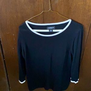 Liz Claiborne Sweater size medium